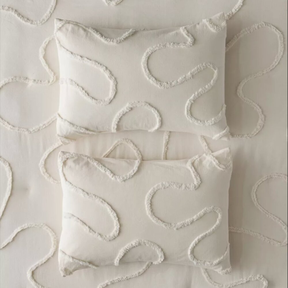 Quinn Wiggle 100% Cotton Cream Tufted Standard Sham Set 21x27"